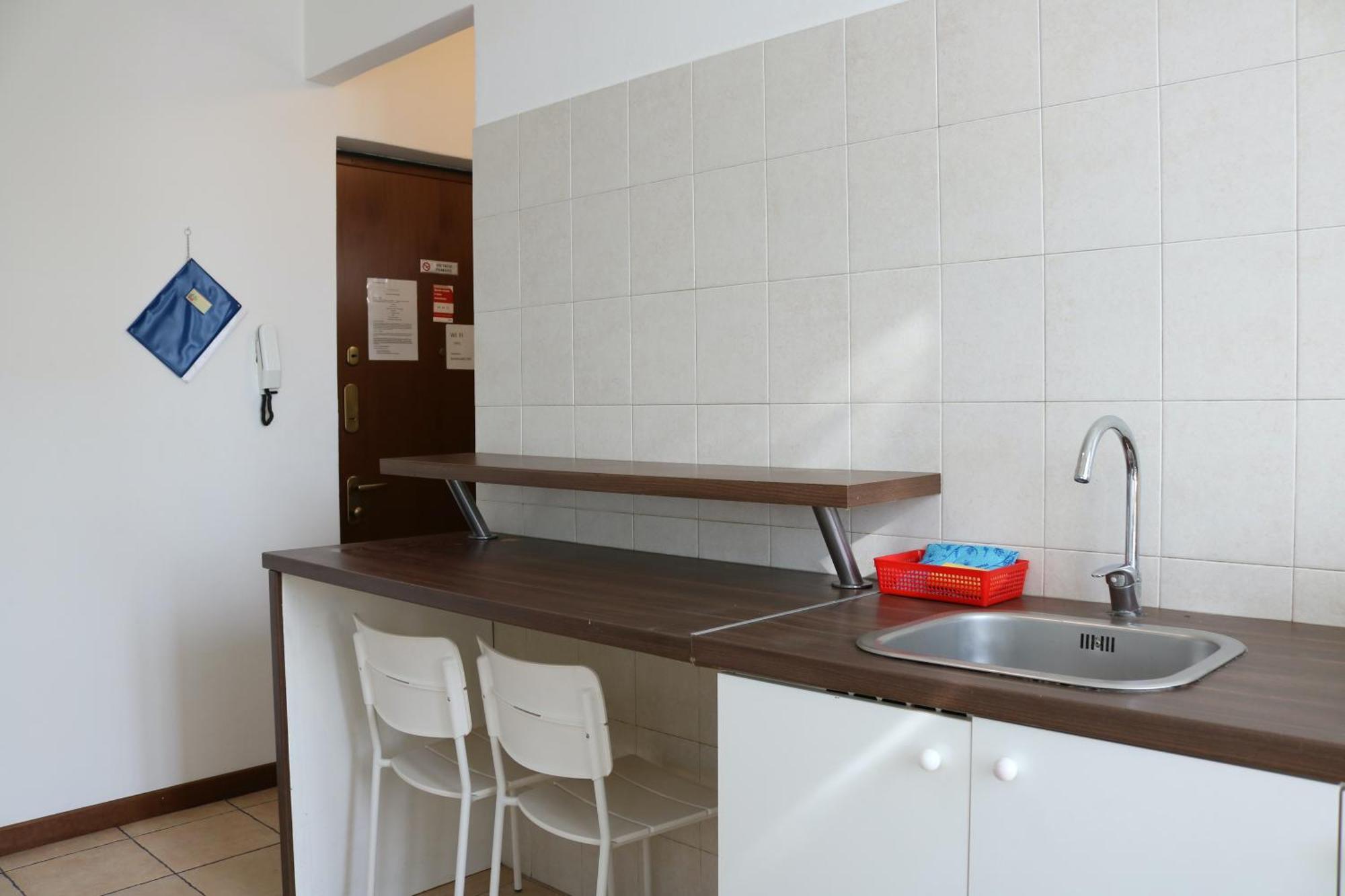 Apartamento Le Residenze Della Poetessa Corsico Exterior foto